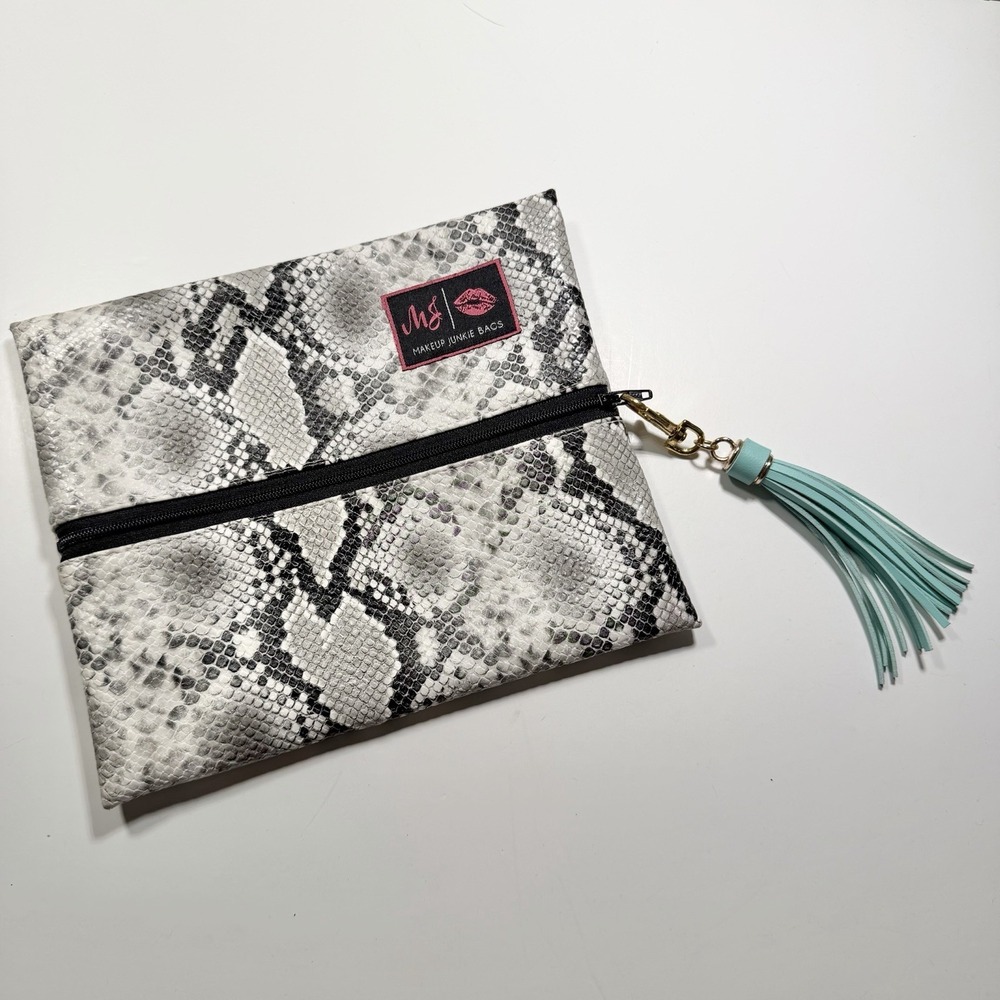 Makeup‎ Junkie Bag Black White Snake Print NEW Blue Tassel